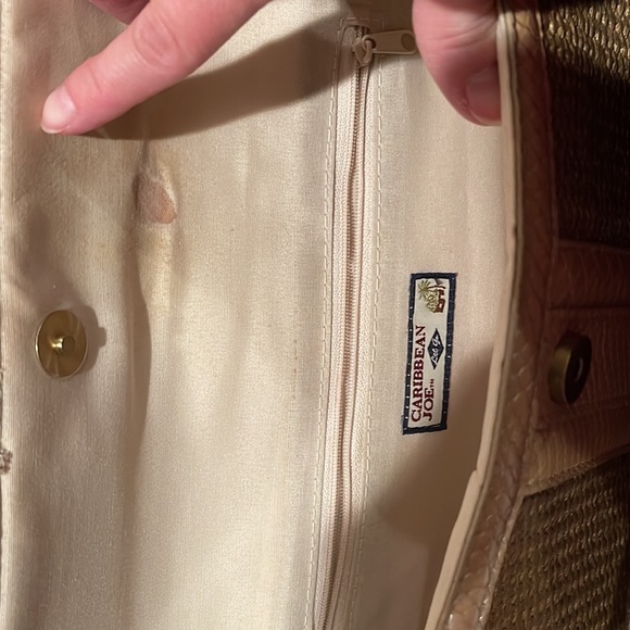 Clutch - Picture 2 of 2